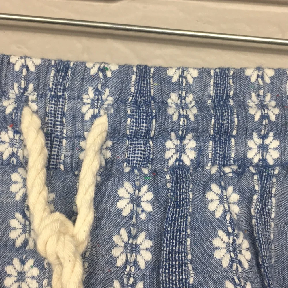 Mossimo Blue & White Drawstring Shorts Size M - Picture 5 of 11